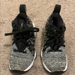 Boys Nike Lebron James Shoes. Size 11.5C.